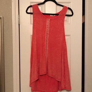 Honey Love High-low coral tank w/ crochet detail